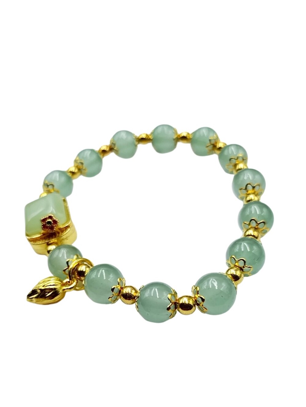 Green Glass Beads Stretch Bracelet w/ Gold Accents NWOT